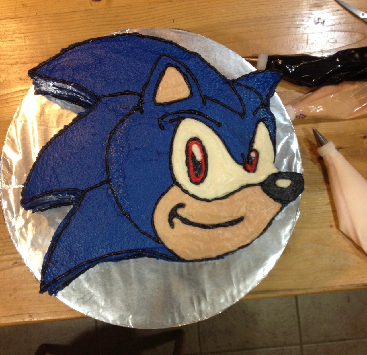 Sonic the Hedgehog cake made by Fernando