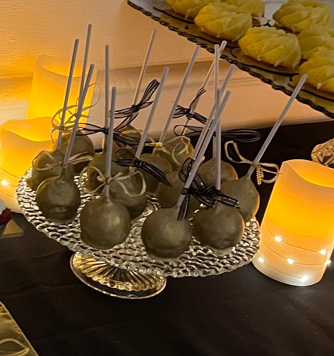 Assorted dessert bars