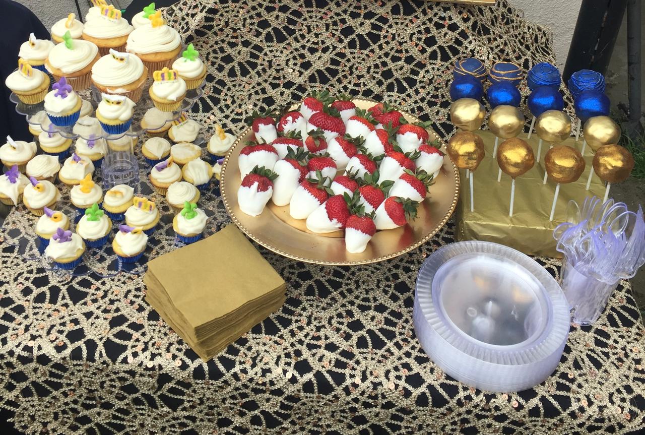 Assorted dessert bars